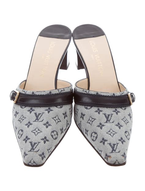 louis vuitton mules sandals.